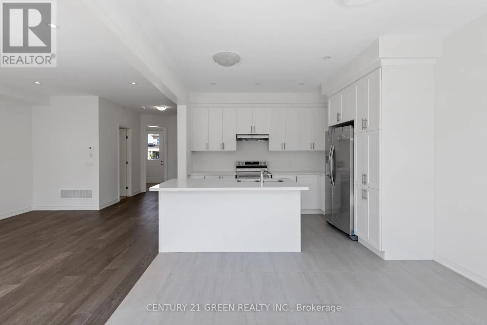 MAIN - 8 SHAWBRIDGE COURT