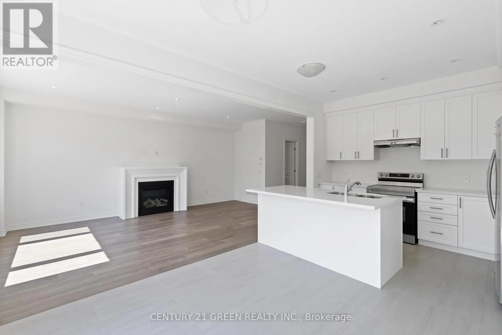 MAIN - 8 SHAWBRIDGE COURT