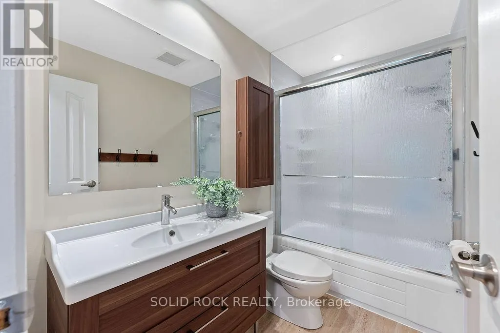 33 BENLARK ROAD