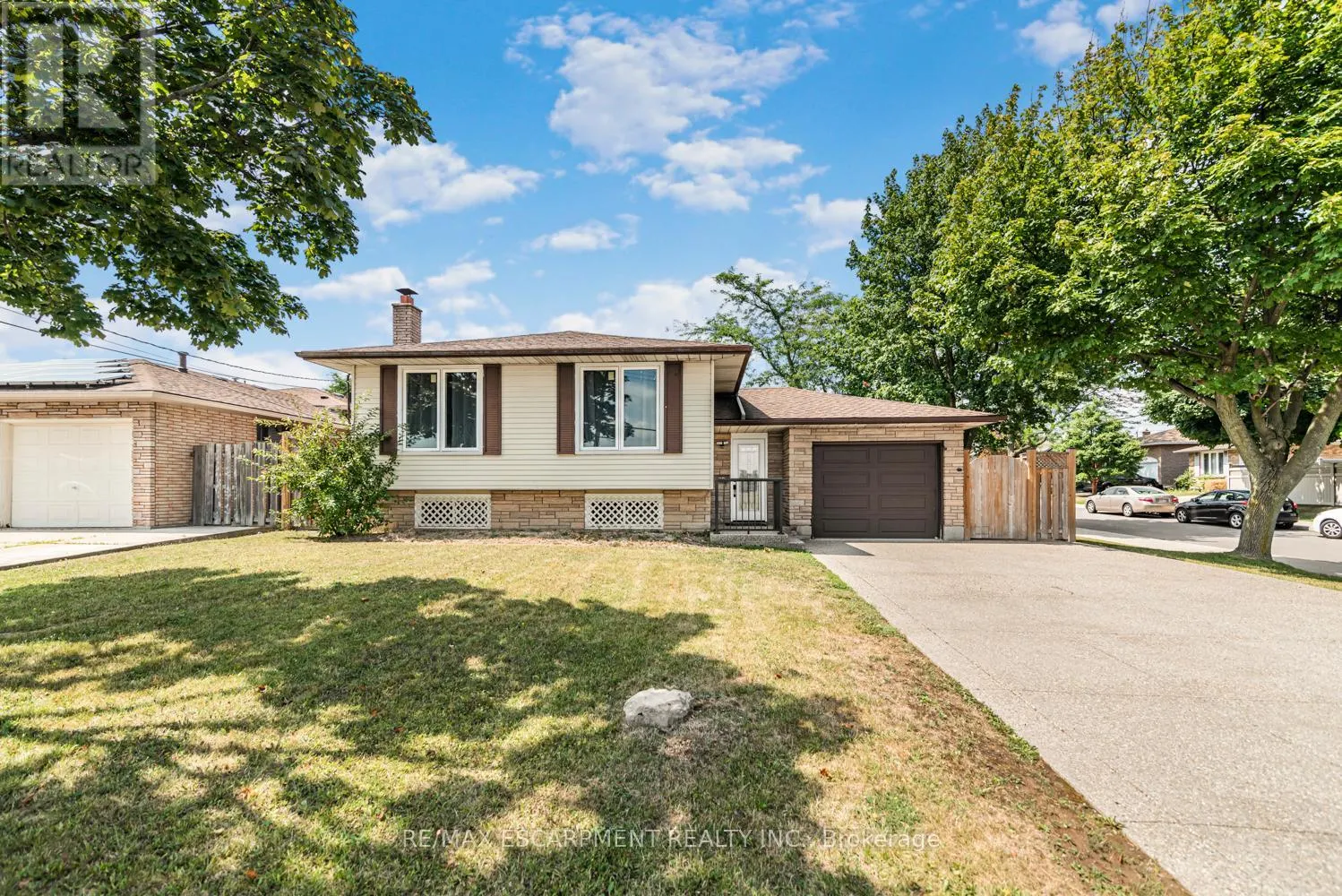 102 QUAKER CRESCENT