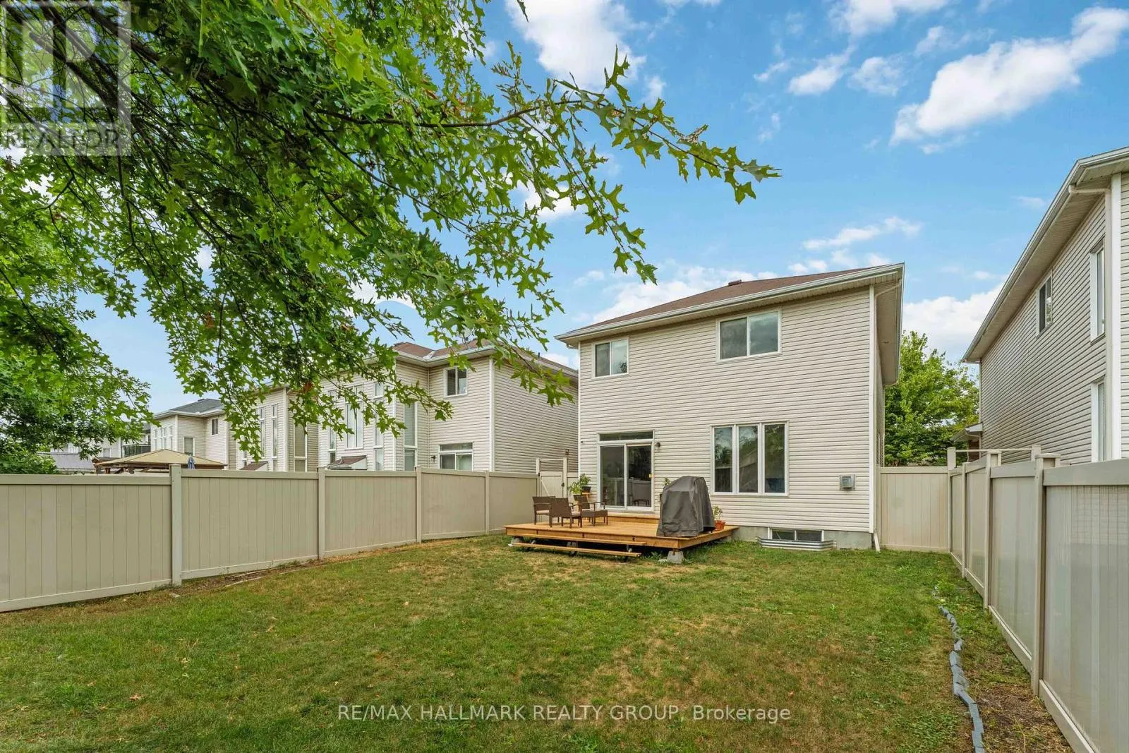 656 EVERLASTING CRESCENT