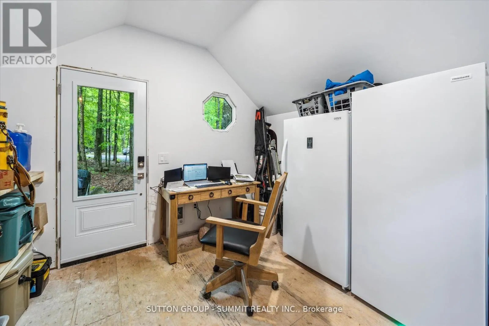 17 SUGARBUSH LANE