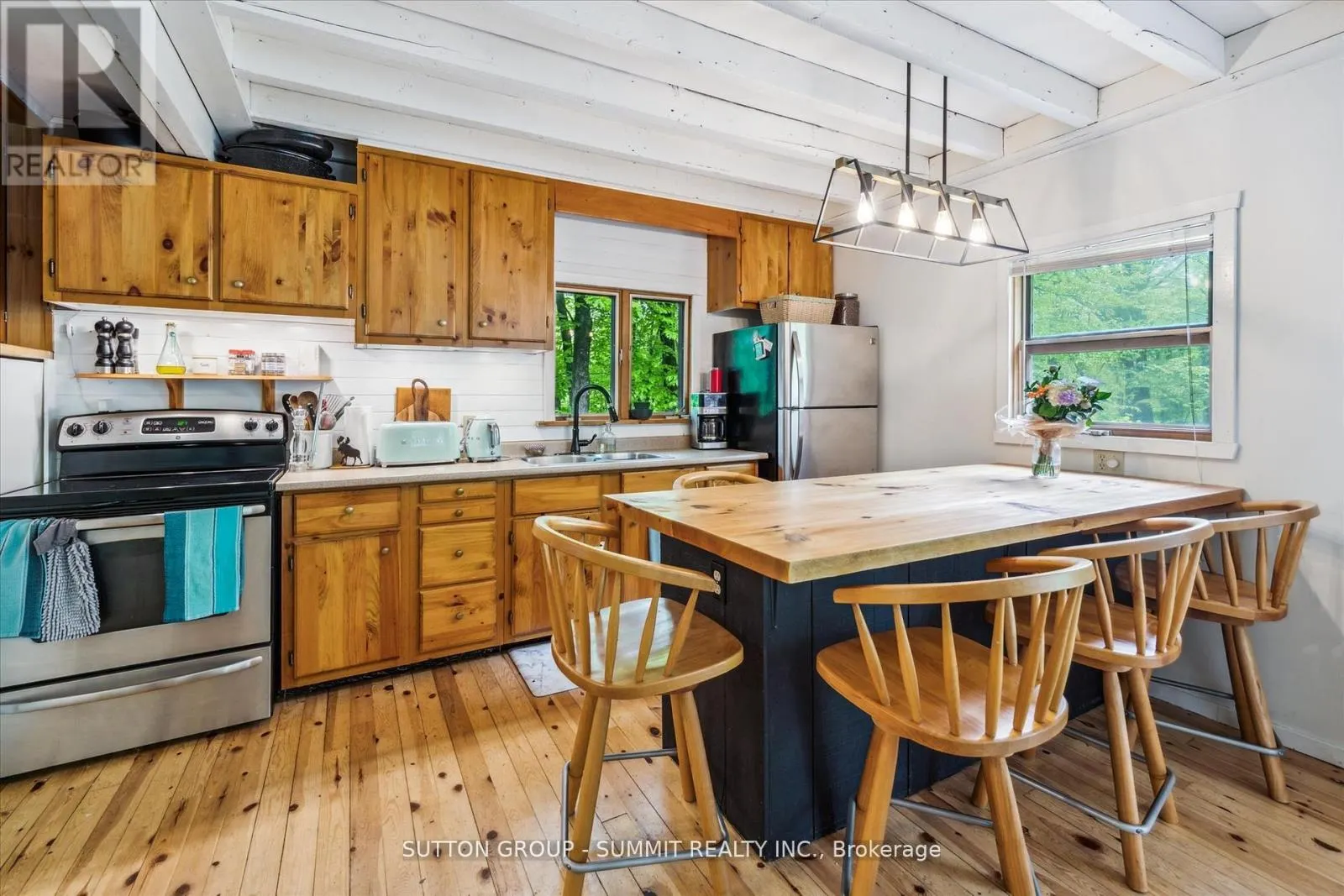 17 SUGARBUSH LANE