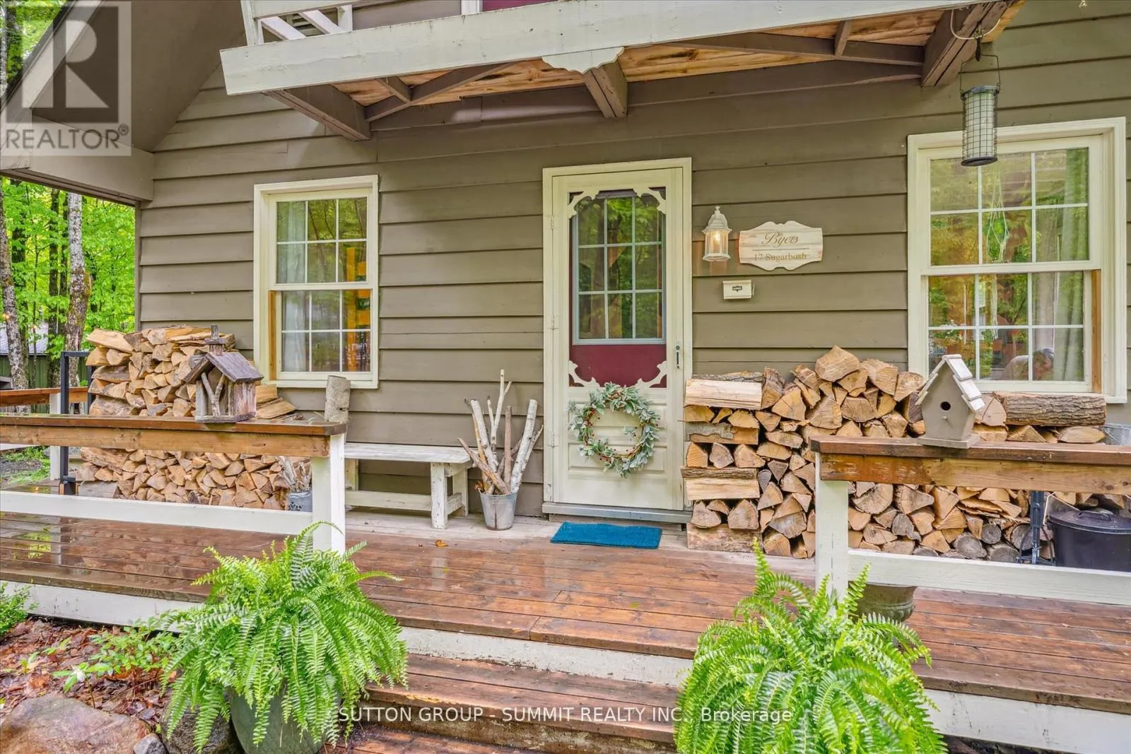 17 SUGARBUSH LANE