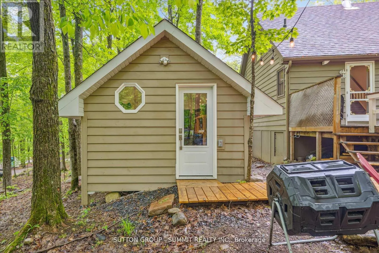 17 SUGARBUSH LANE