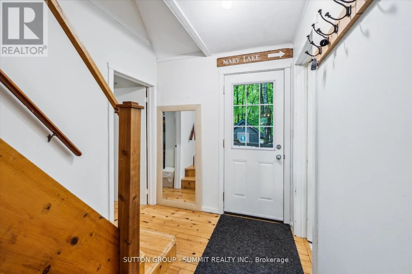17 SUGARBUSH LANE