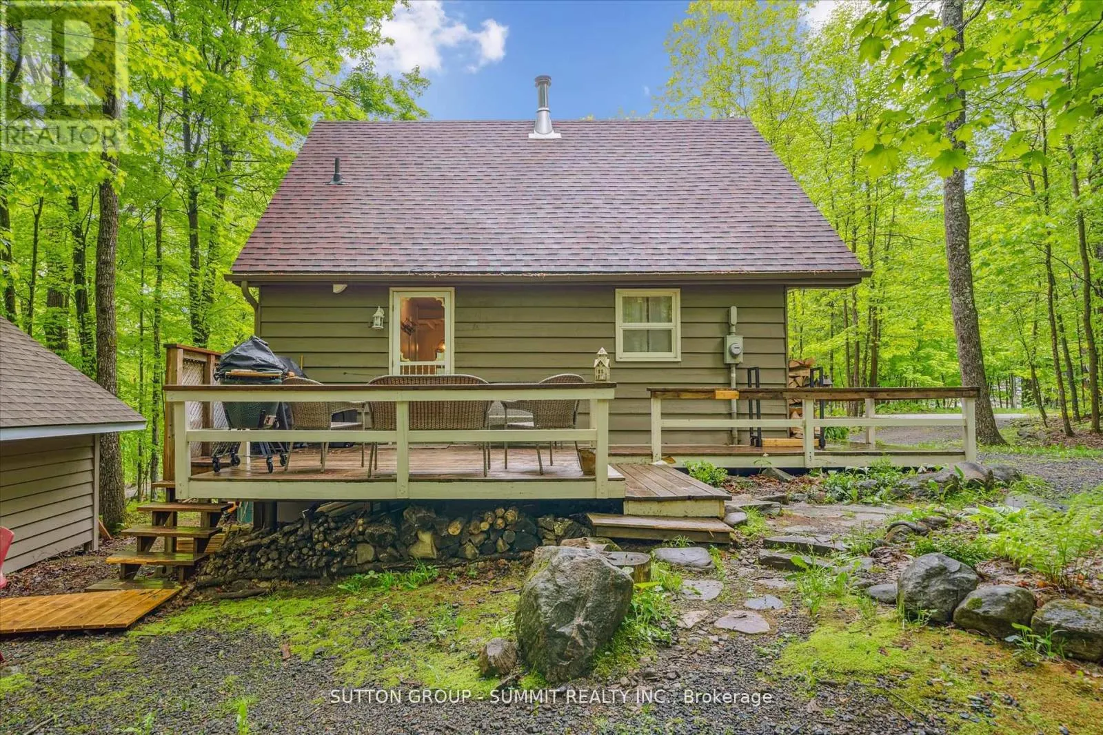 17 SUGARBUSH LANE