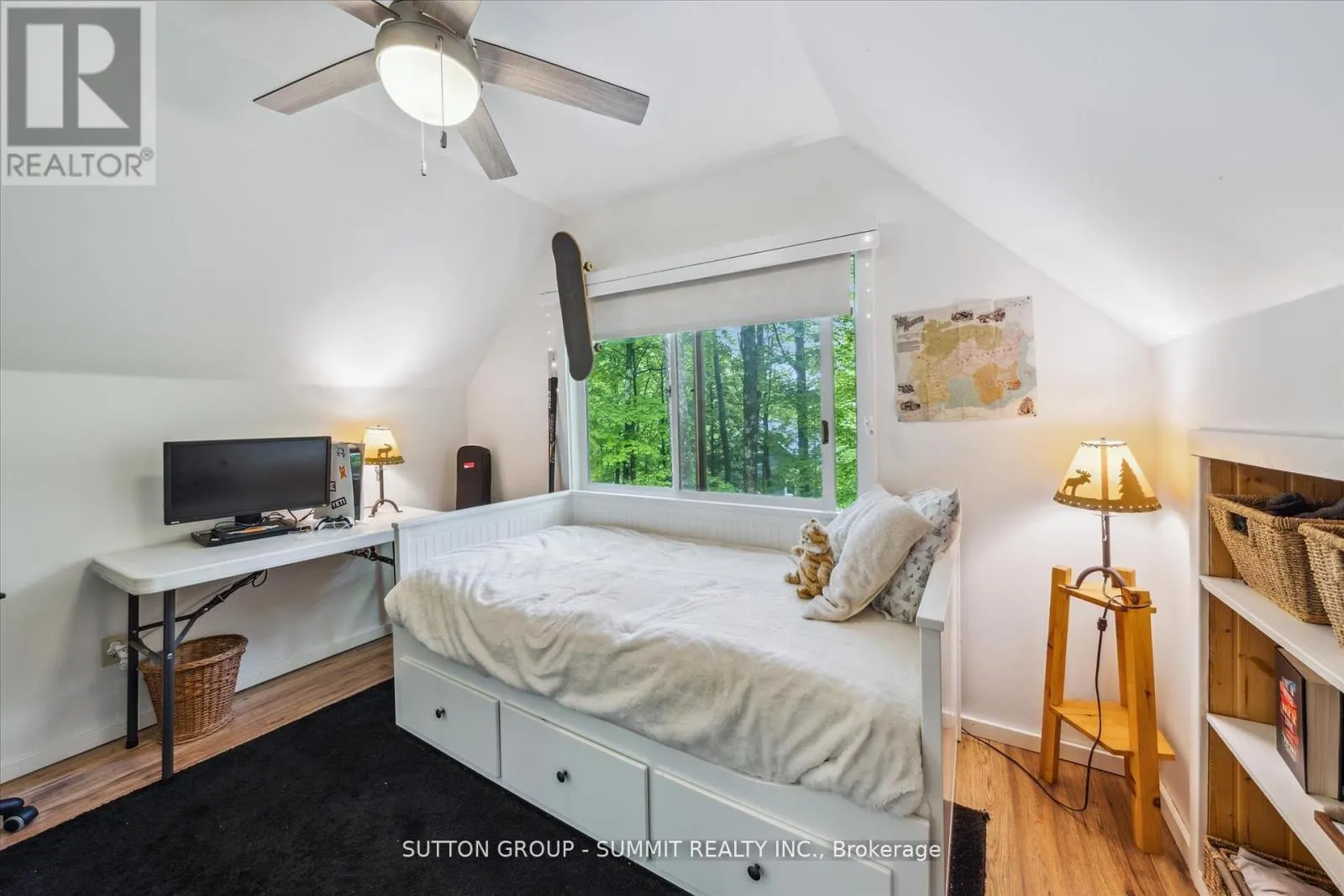 17 SUGARBUSH LANE