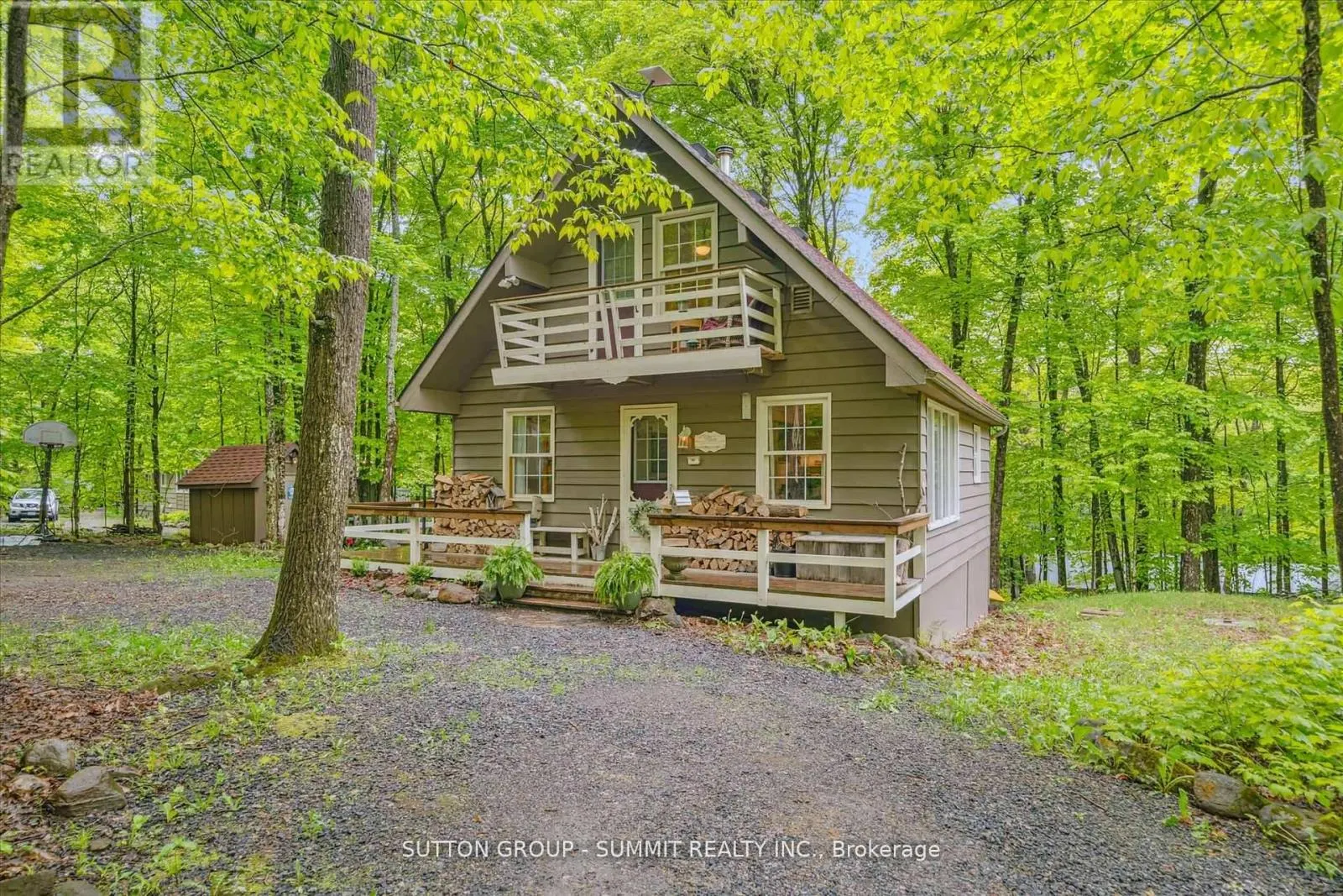 17 SUGARBUSH LANE