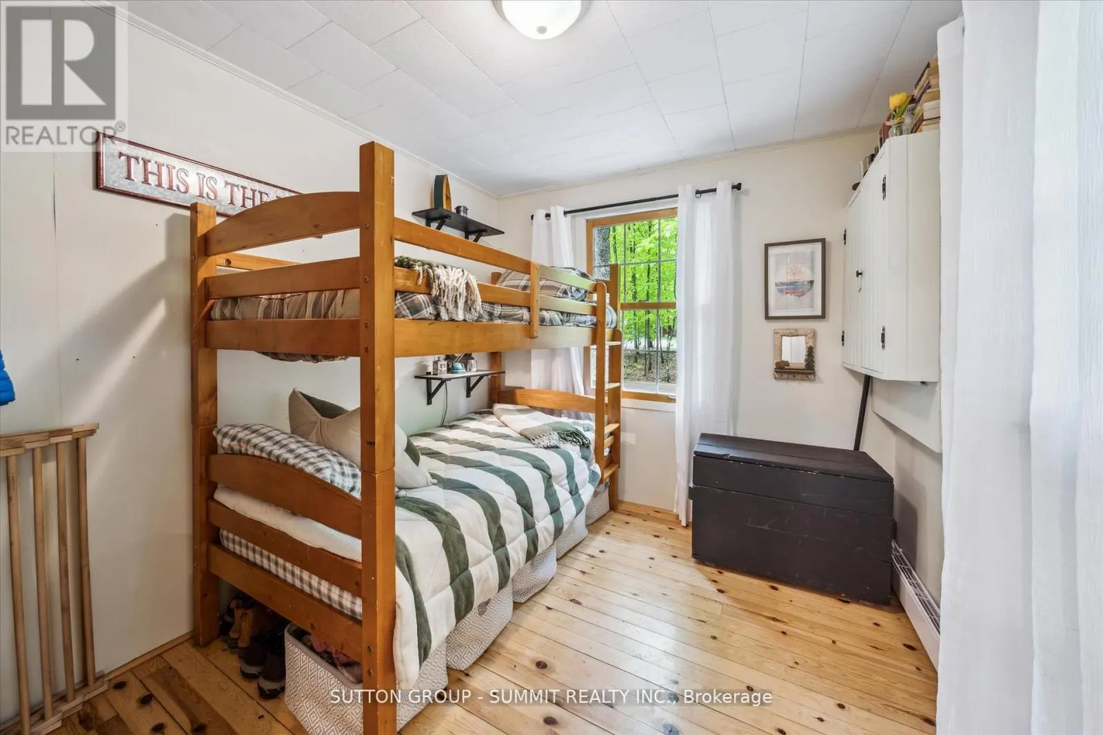 17 SUGARBUSH LANE