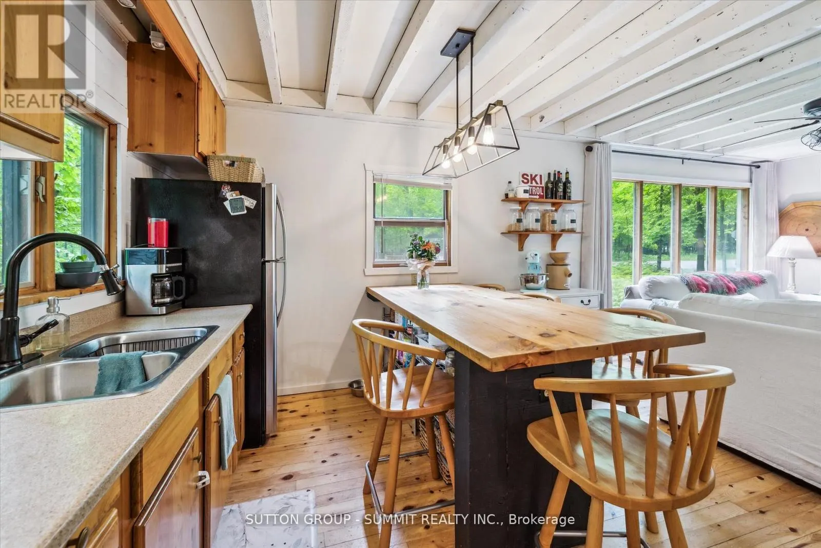 17 SUGARBUSH LANE