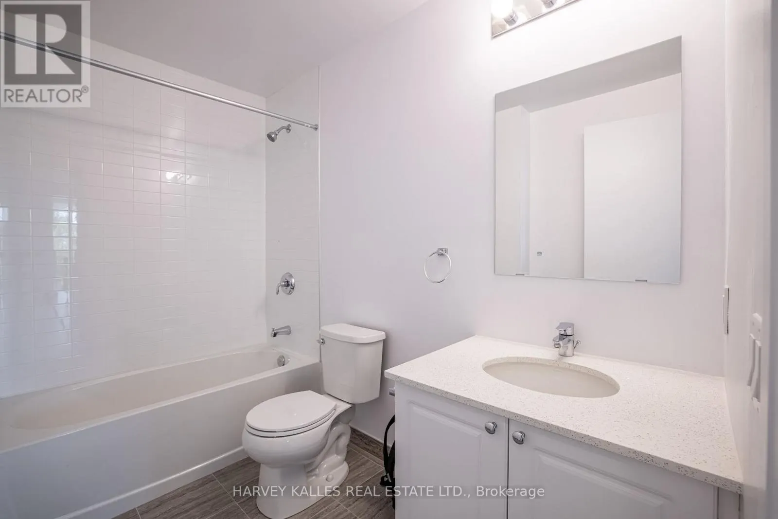 303 - 7711 GREEN VISTA GATE