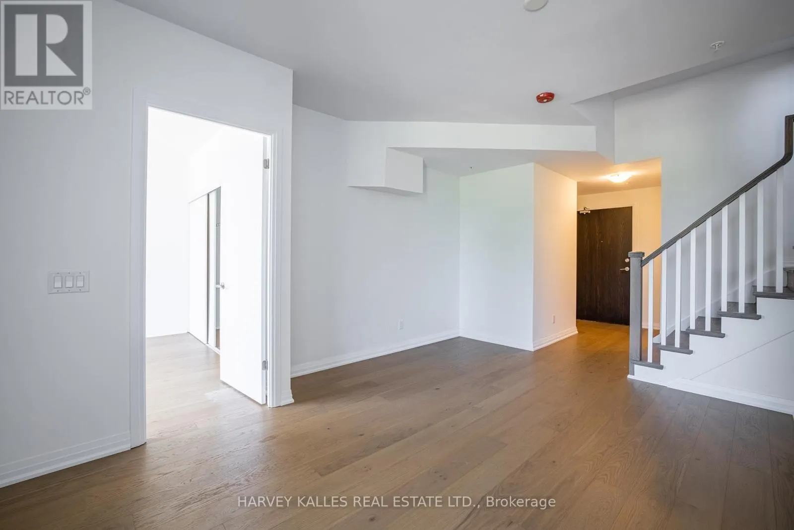 303 - 7711 GREEN VISTA GATE