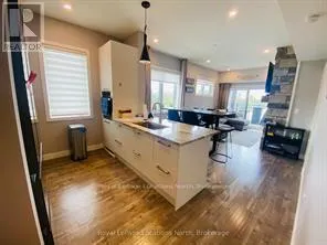 207 - 11 BEAUSOLEIL LANE, #207