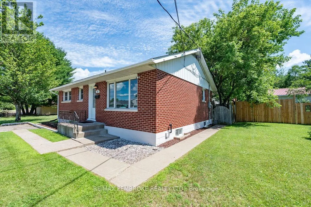 10 SILKE DRIVE