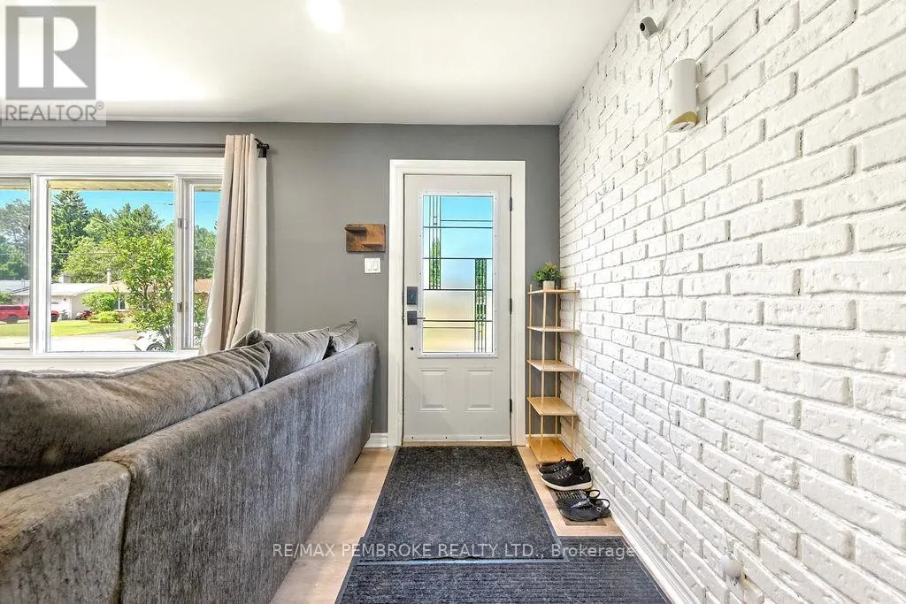 10 SILKE DRIVE