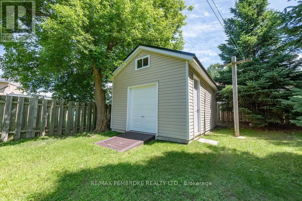 10 SILKE DRIVE