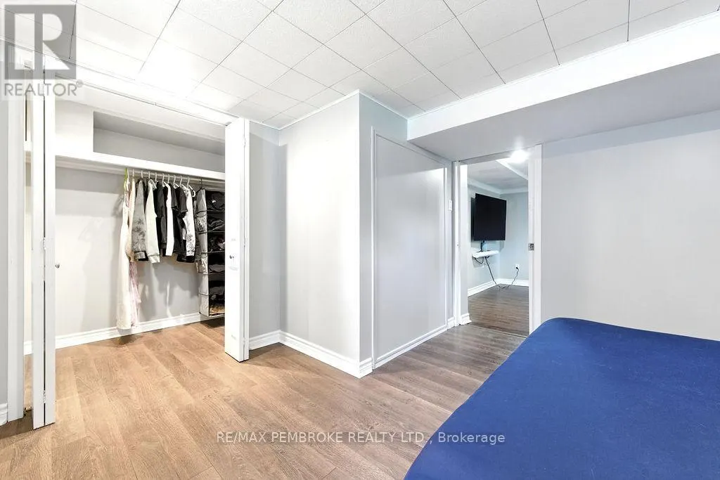10 SILKE DRIVE