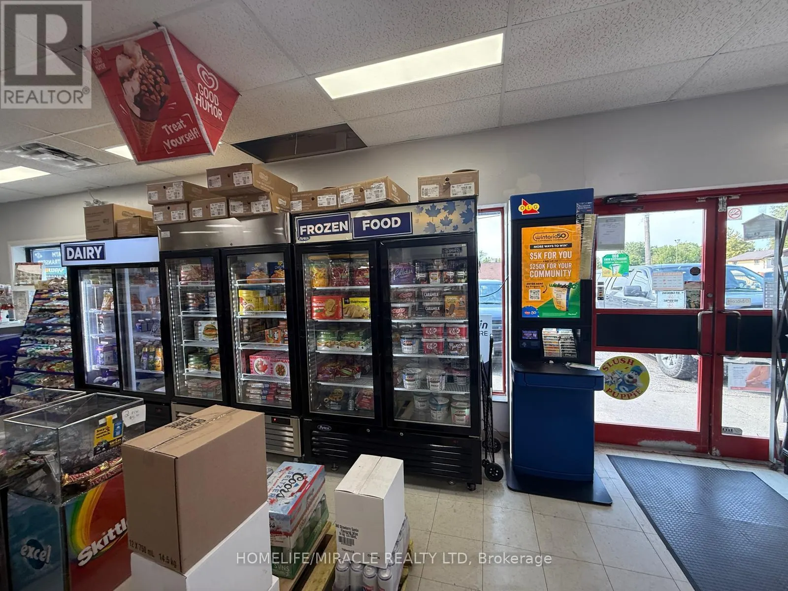 91 KING STREET E