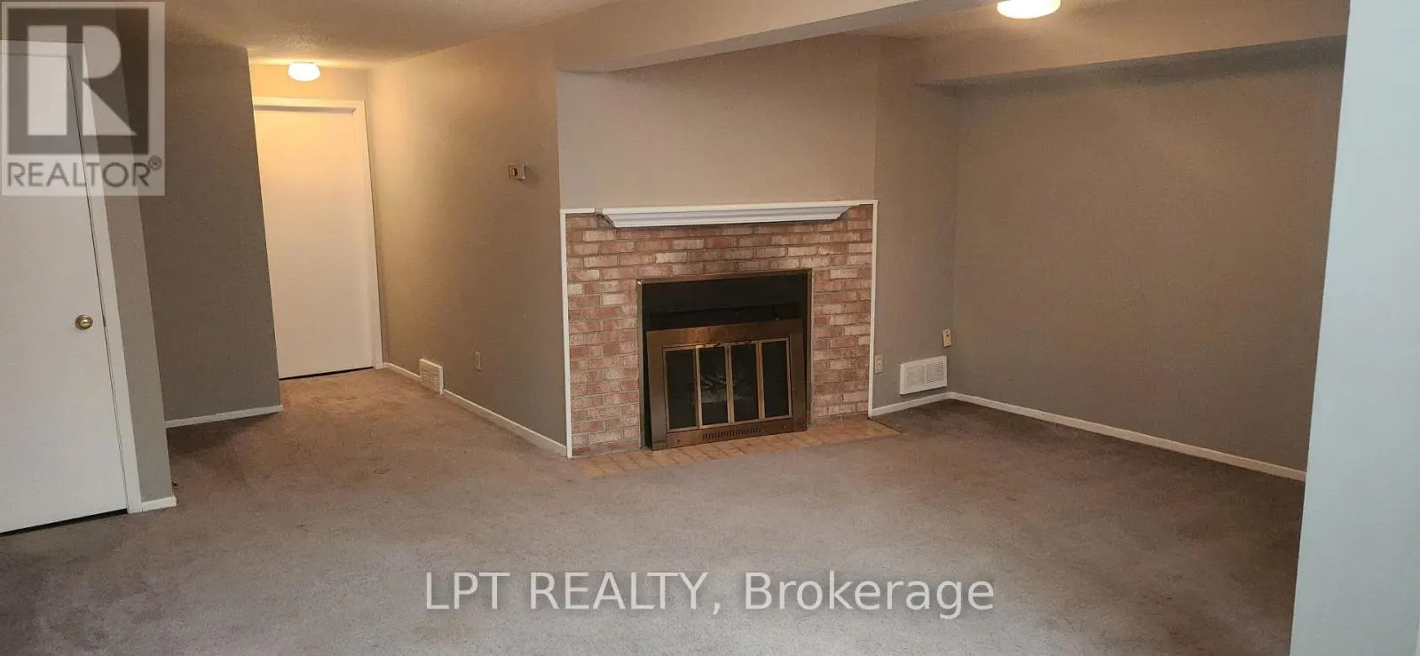 148 PICKWICK DRIVE