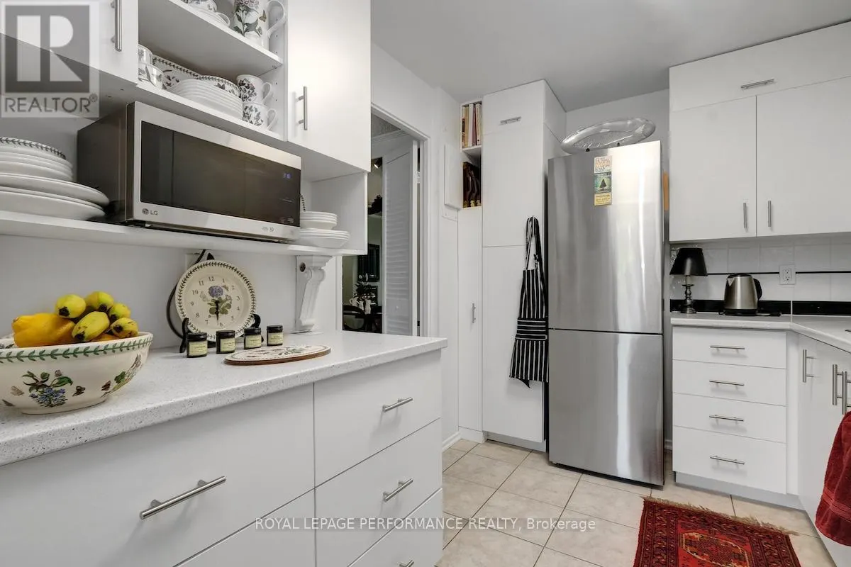 207 - 2625 REGINA STREET