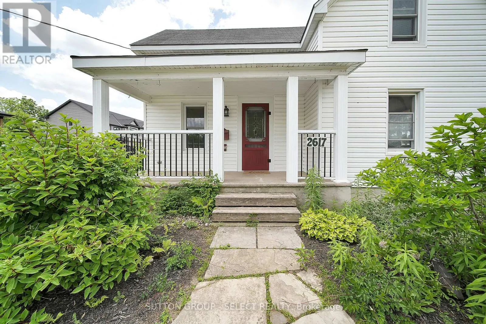 2617 QUEEN STREET