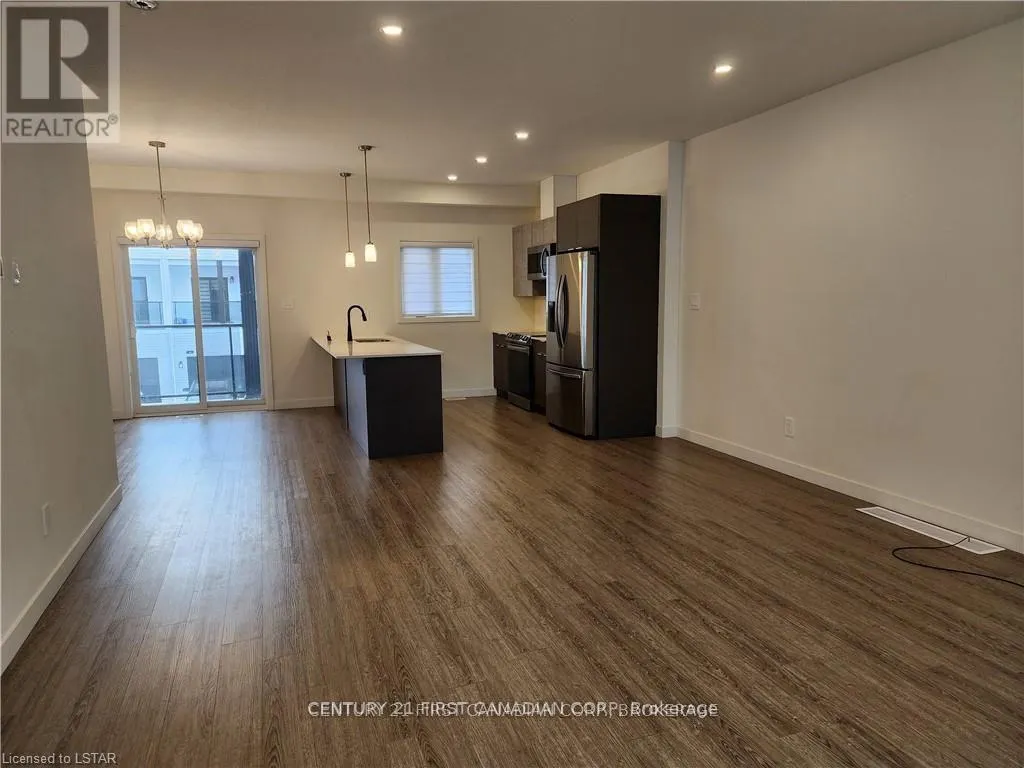 44 - 1781 HENRICA AVENUE, #44