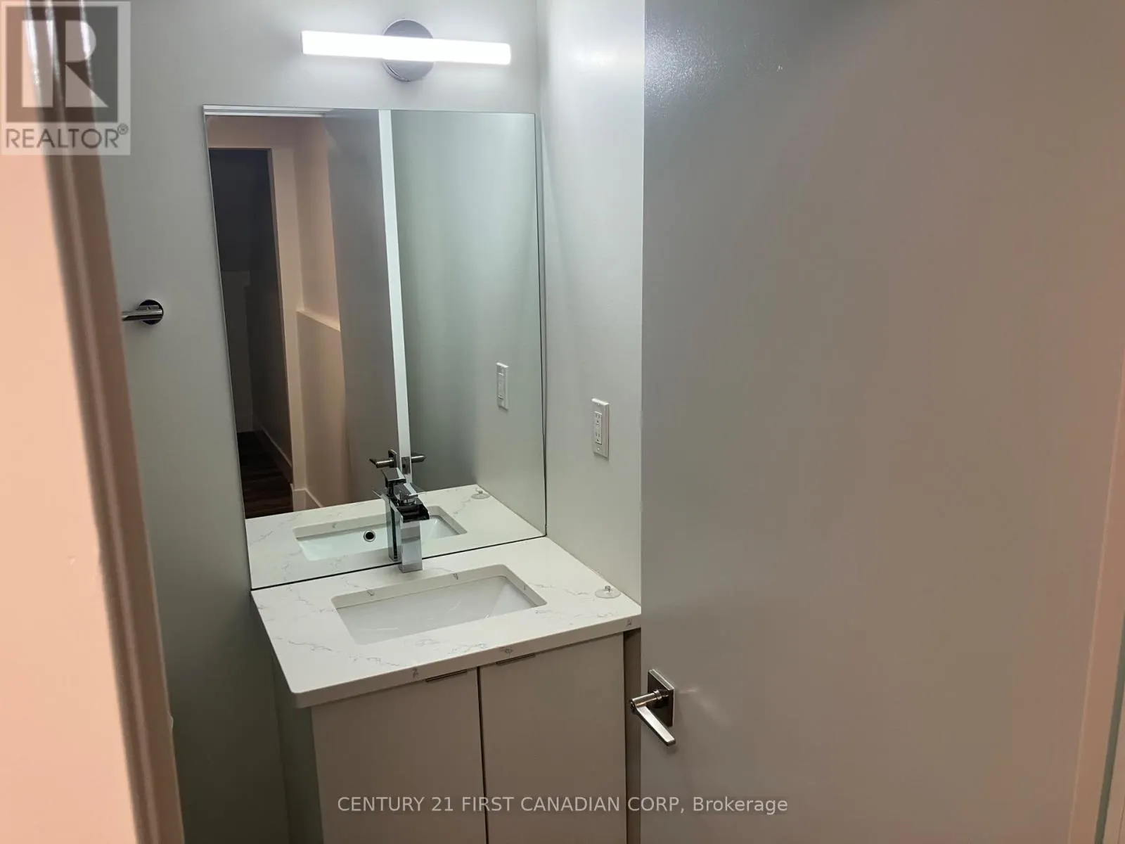 36 - 105 ANDOVER DRIVE, #36
