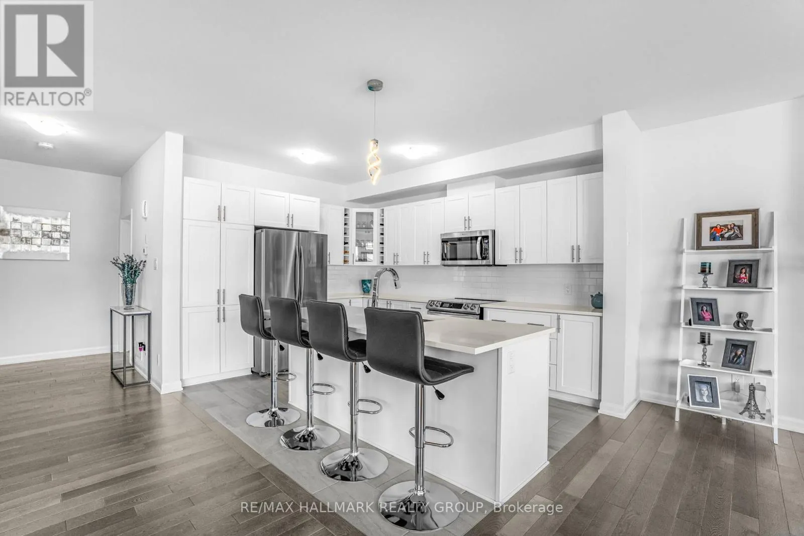 364 STERLING AVENUE