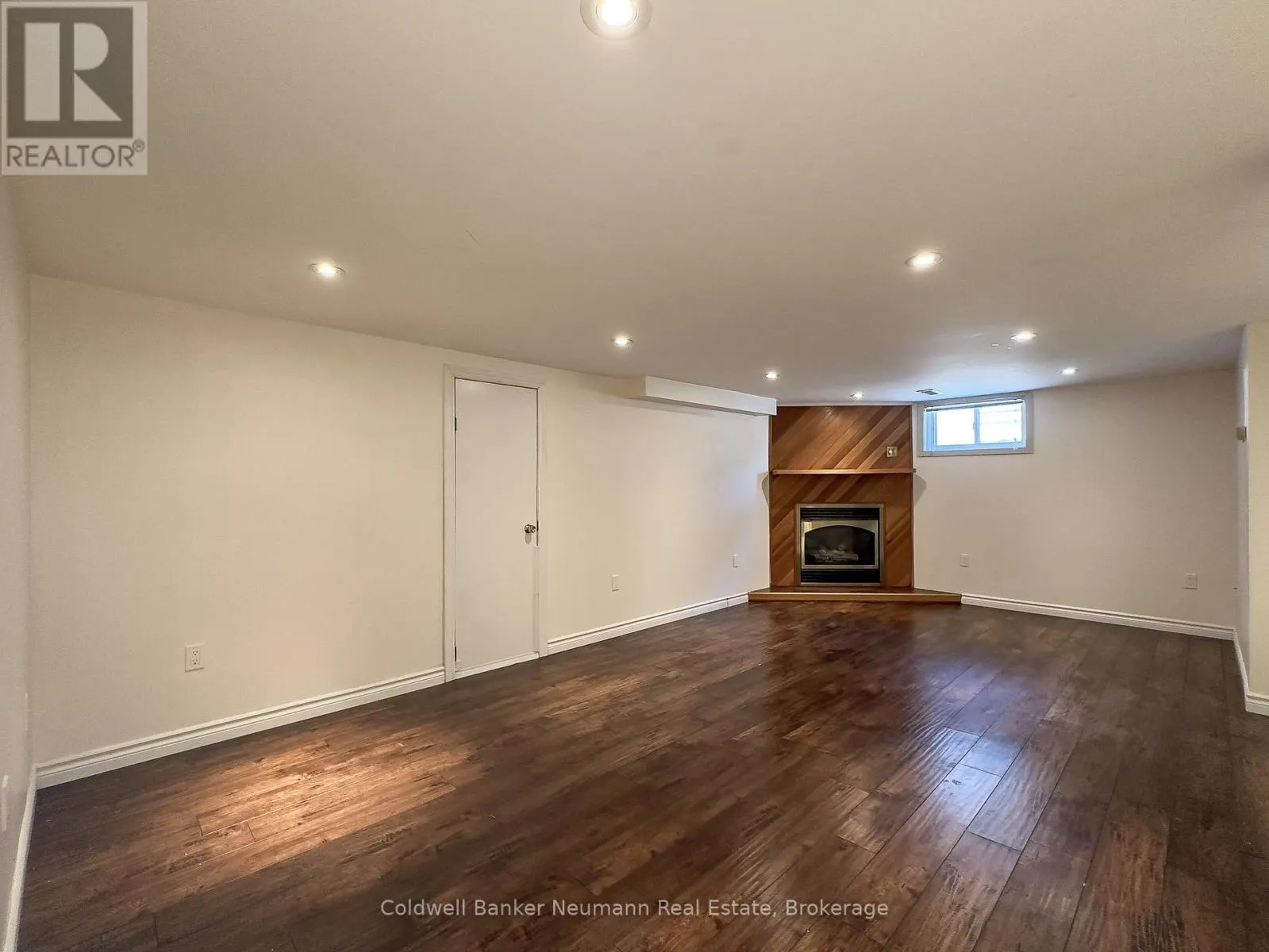 LOWER - 17 OTTAWA CRESCENT, #lower