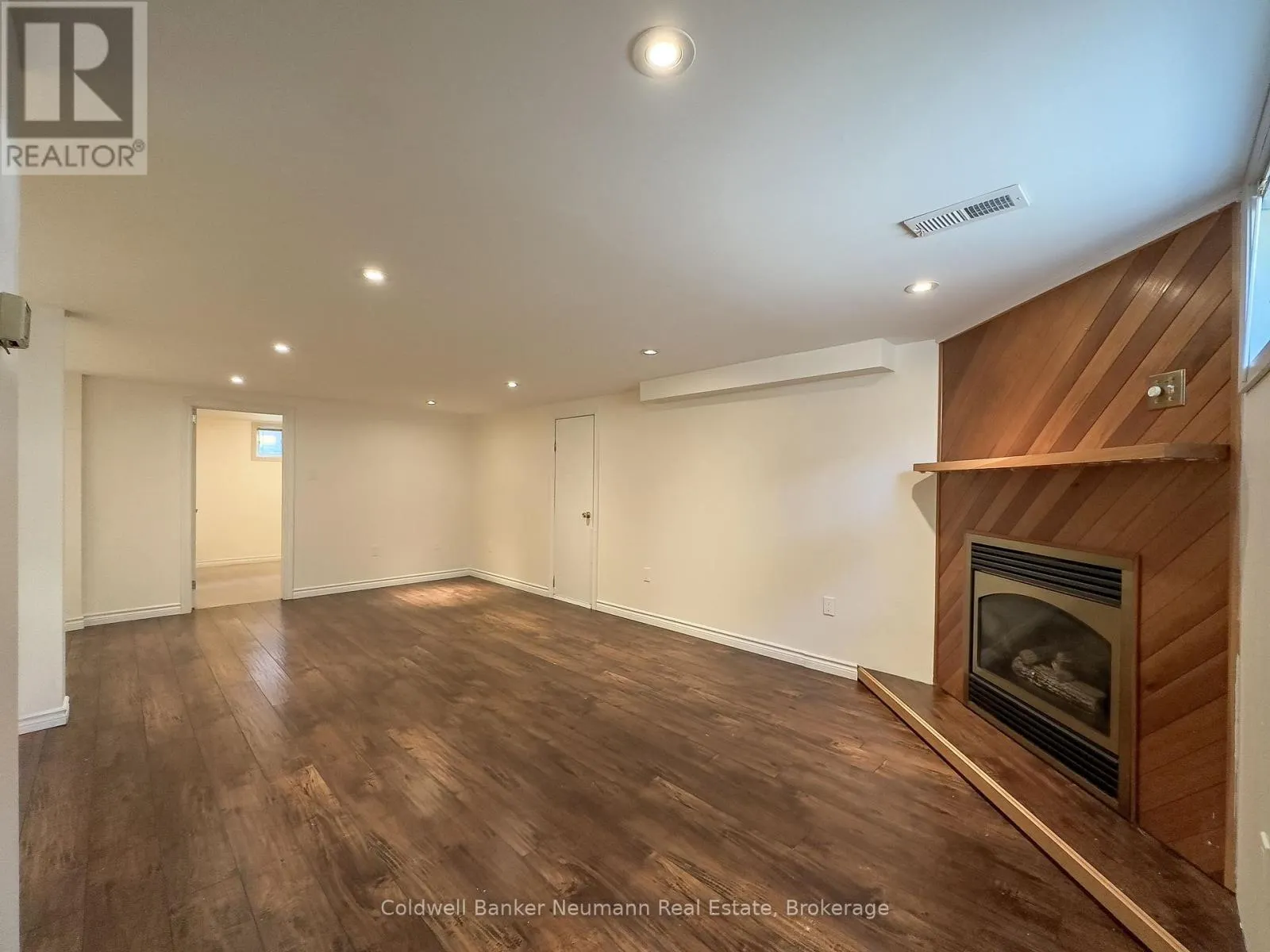 LOWER - 17 OTTAWA CRESCENT, #lower
