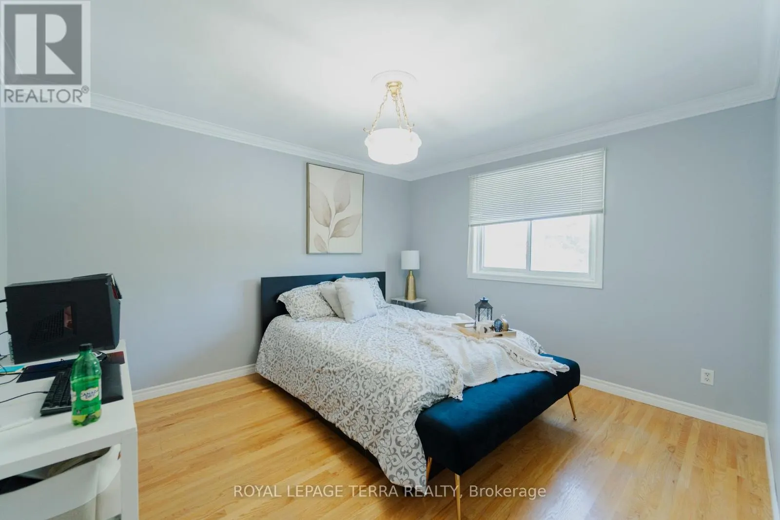55 EASTBURY DRIVE