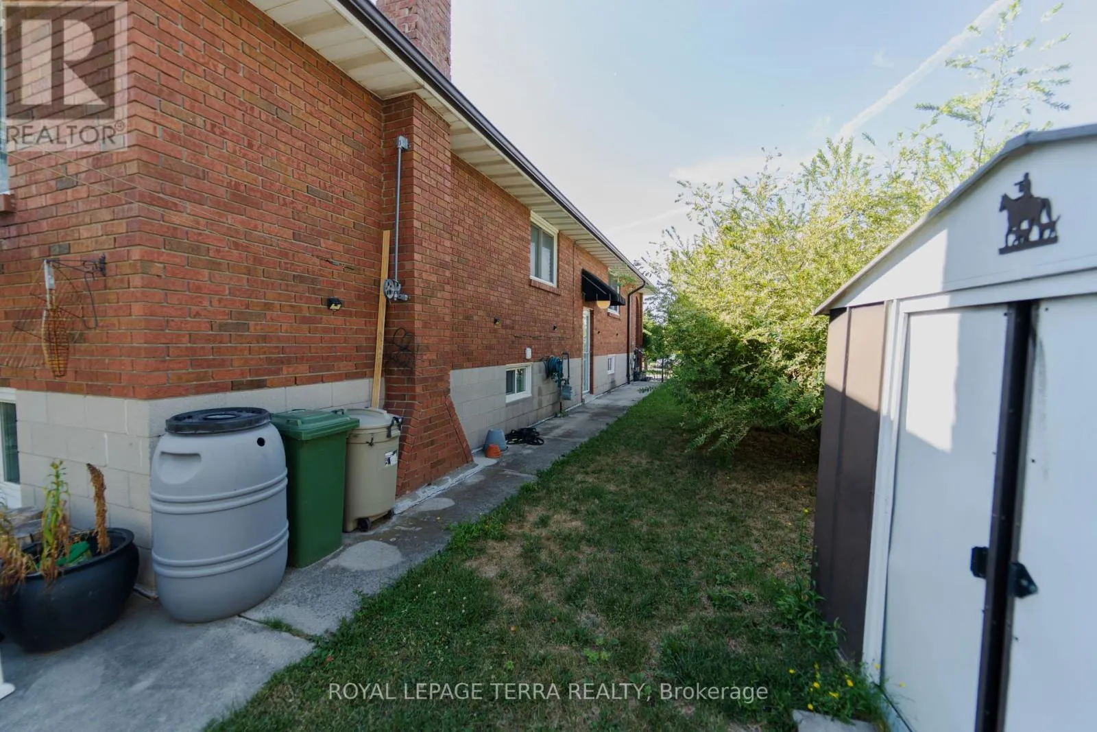 55 EASTBURY DRIVE