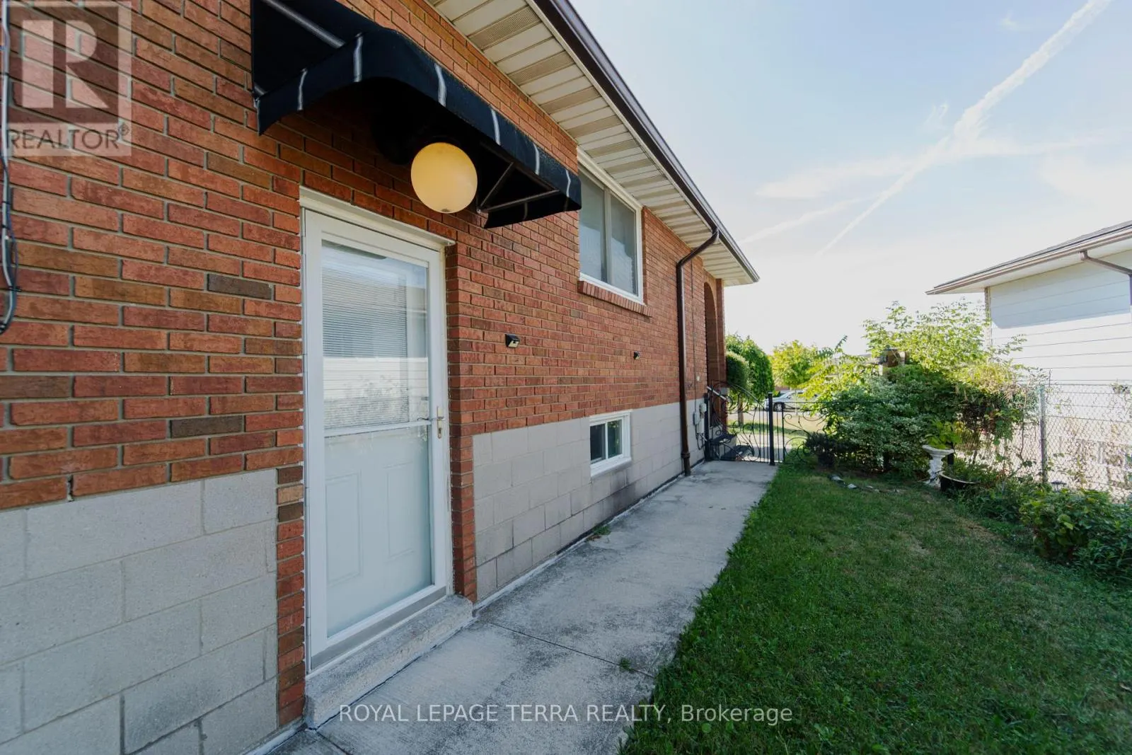55 EASTBURY DRIVE