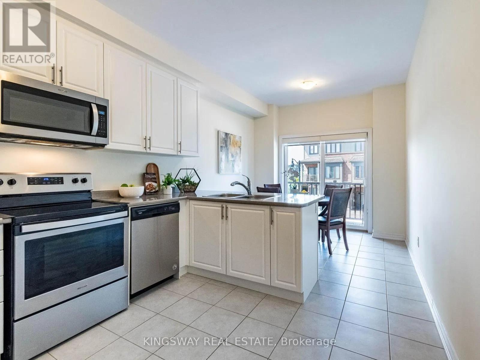 2 - 279 SKINNER ROAD