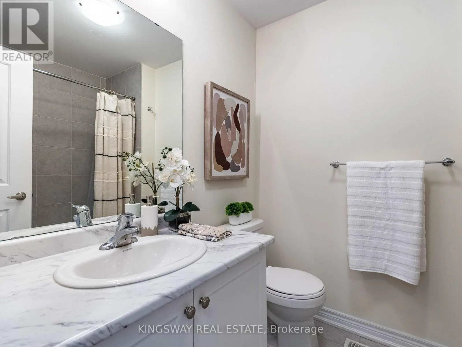 2 - 279 SKINNER ROAD