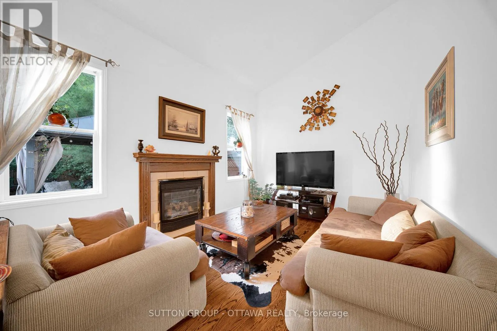 22 INSMILL CRESCENT