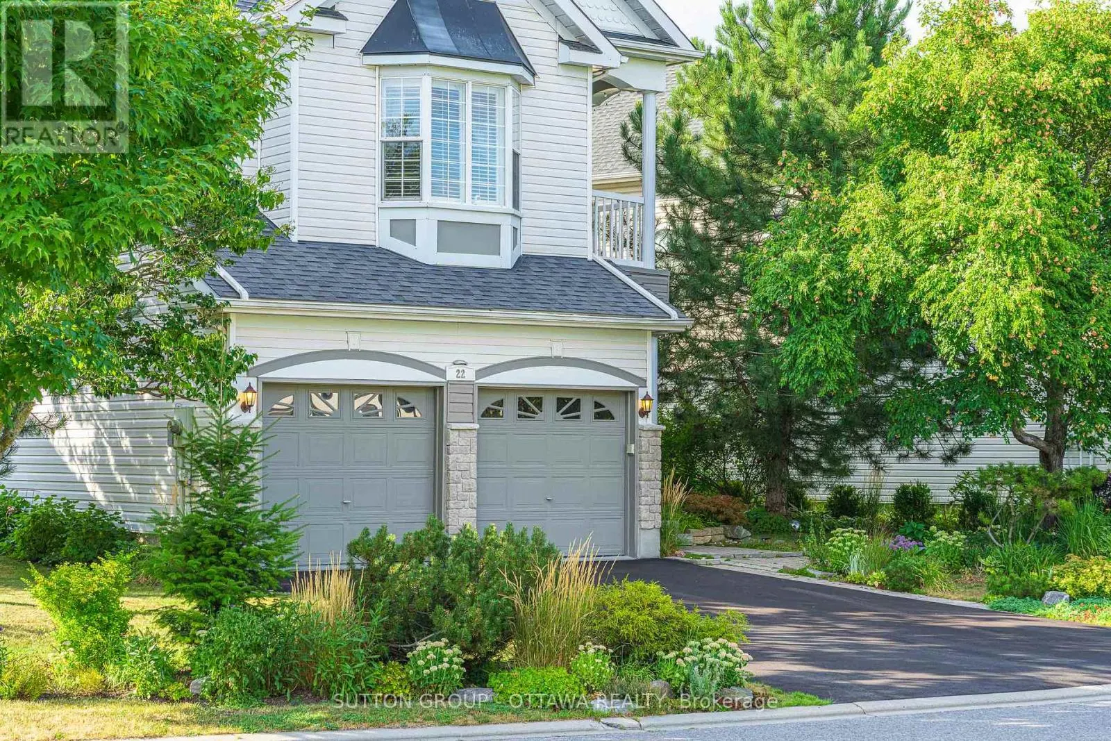22 INSMILL CRESCENT