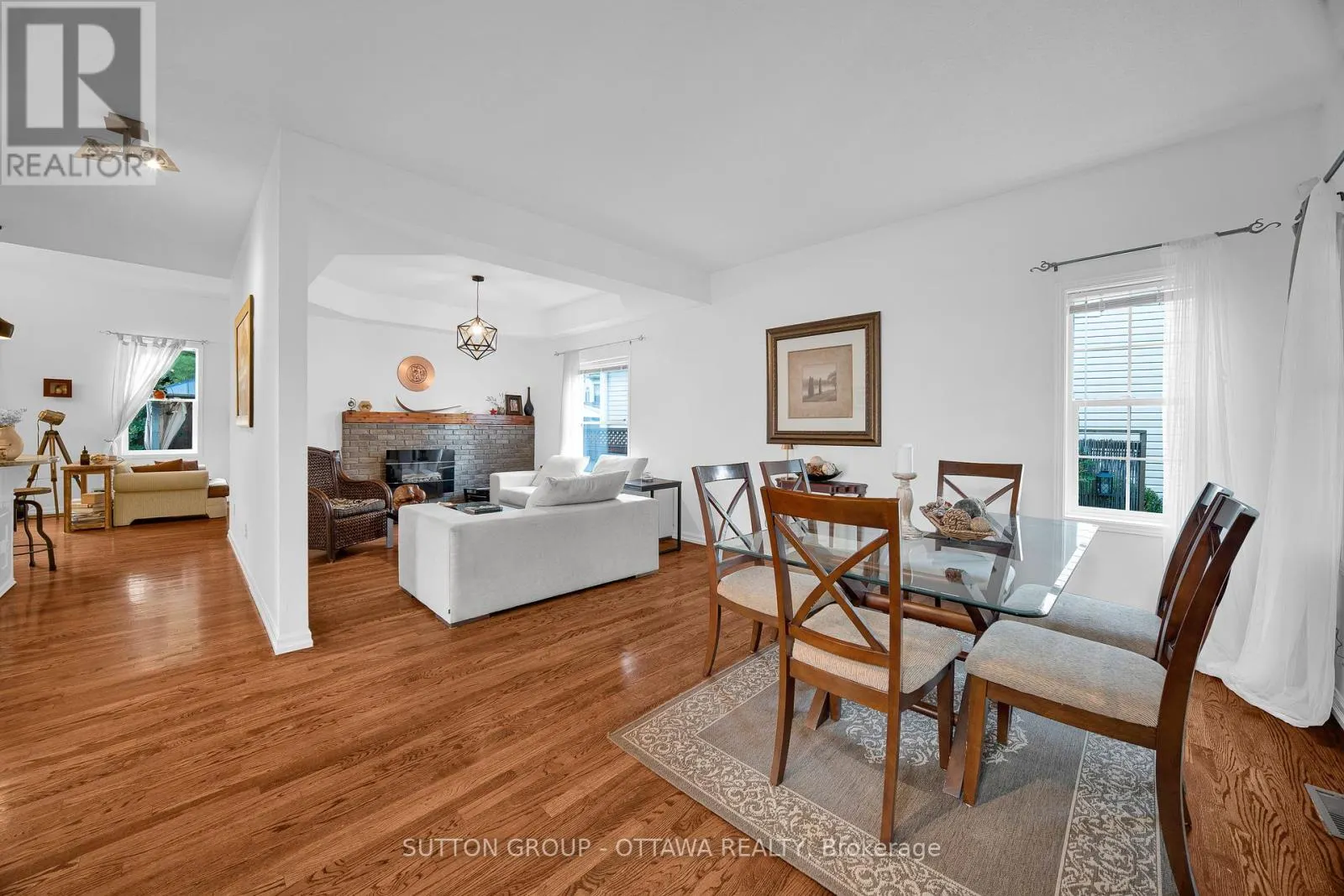 22 INSMILL CRESCENT