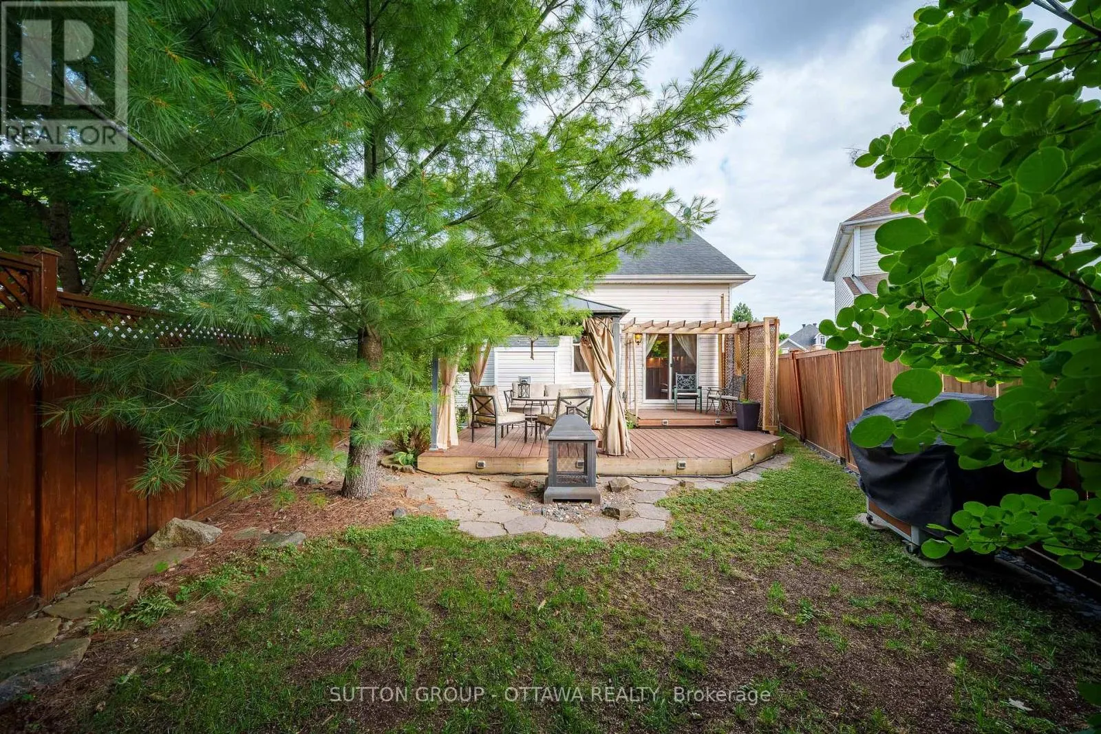 22 INSMILL CRESCENT