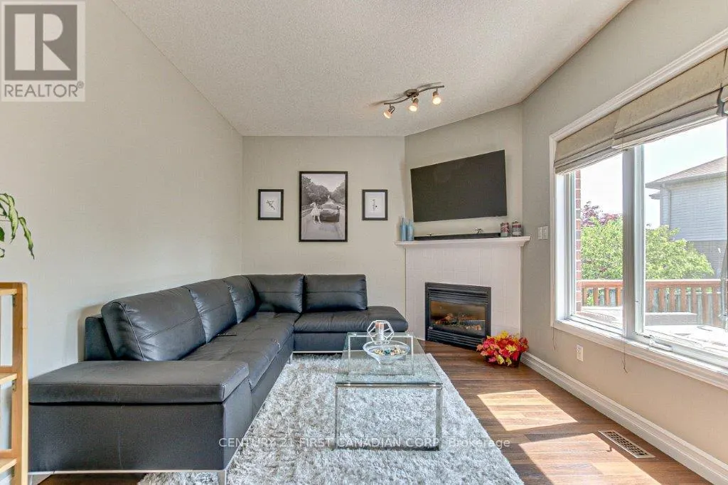 1185 SMITHSON COURT