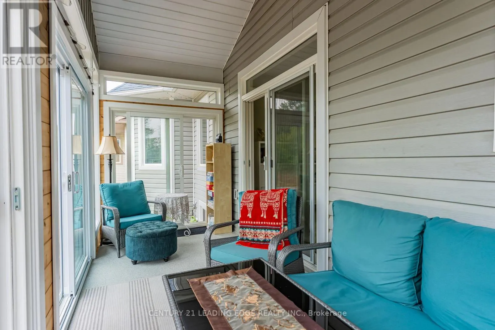 28 WINDOVER DRIVE