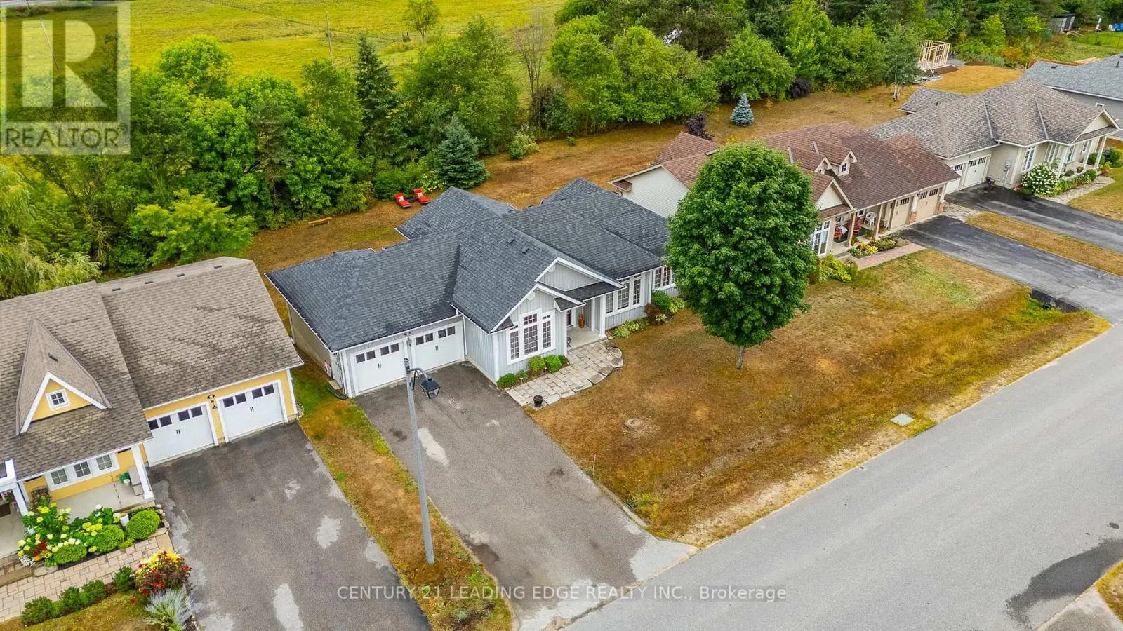 28 WINDOVER DRIVE