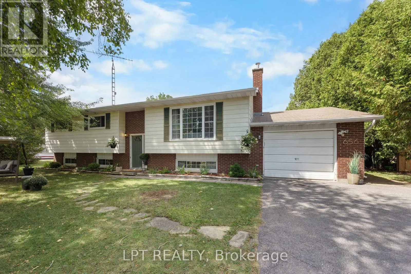 656 KITLEY 3 LINE