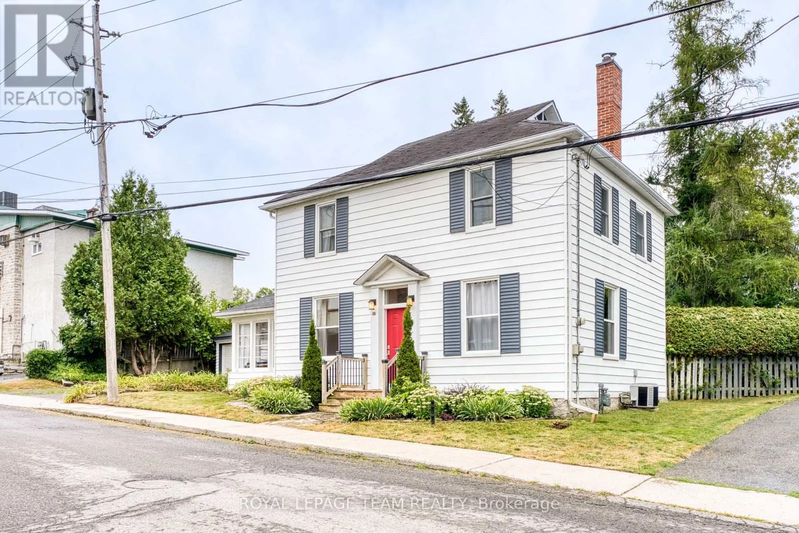 82 FARM STREET
