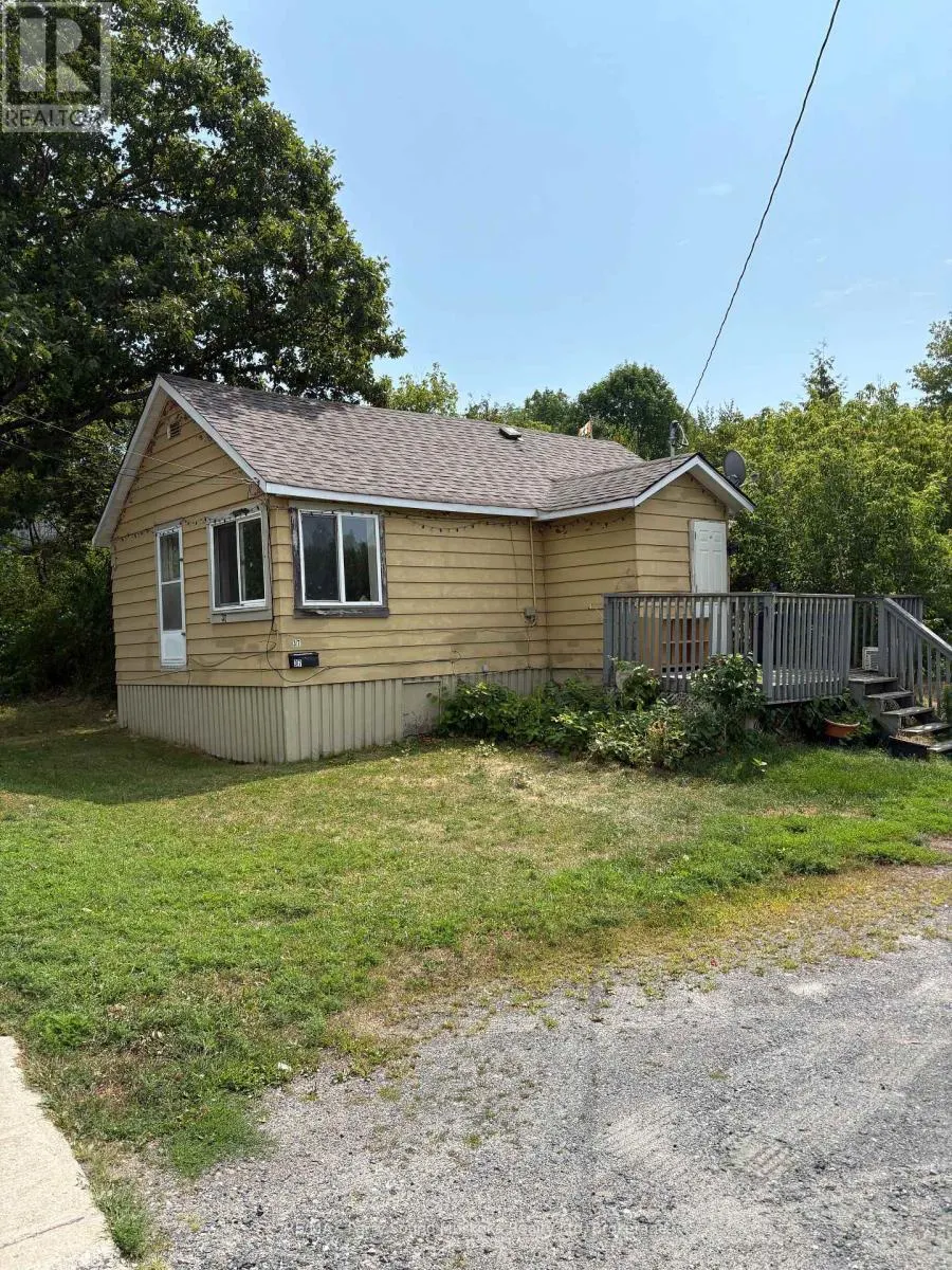 37 PARRY SOUND ROAD