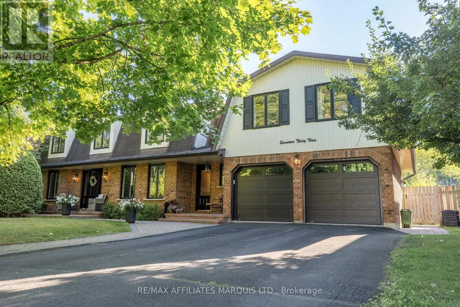 1733 BLAKELY DRIVE