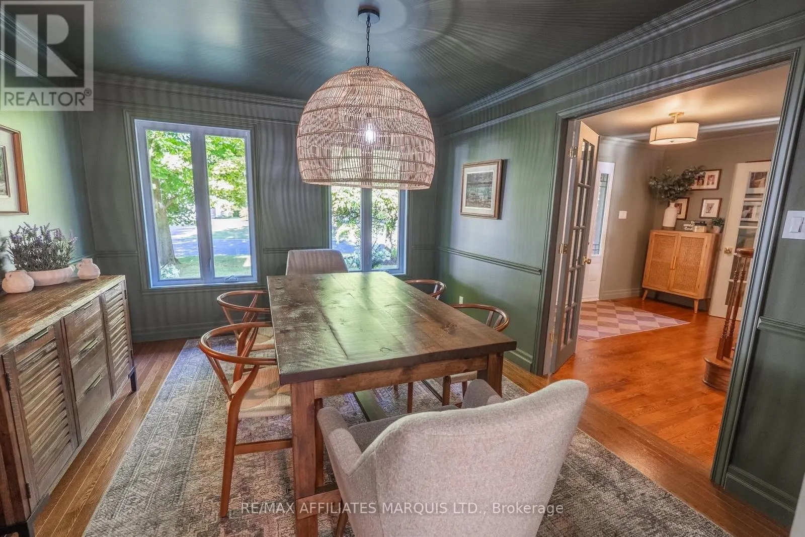 1733 BLAKELY DRIVE