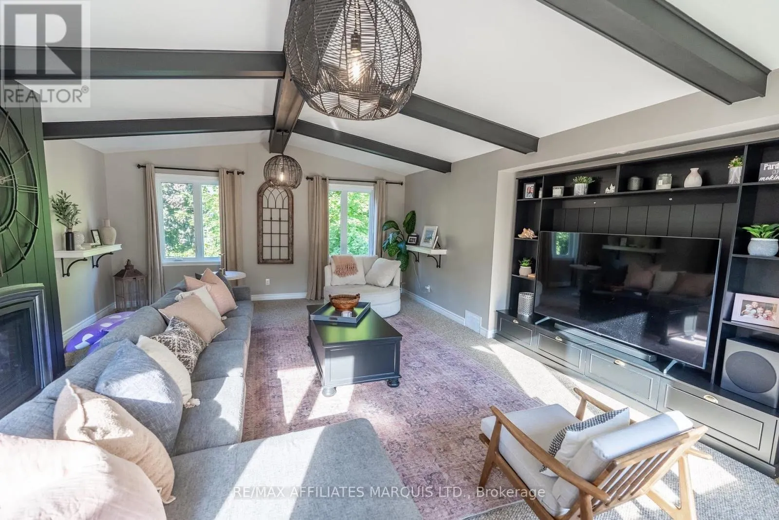 1733 BLAKELY DRIVE