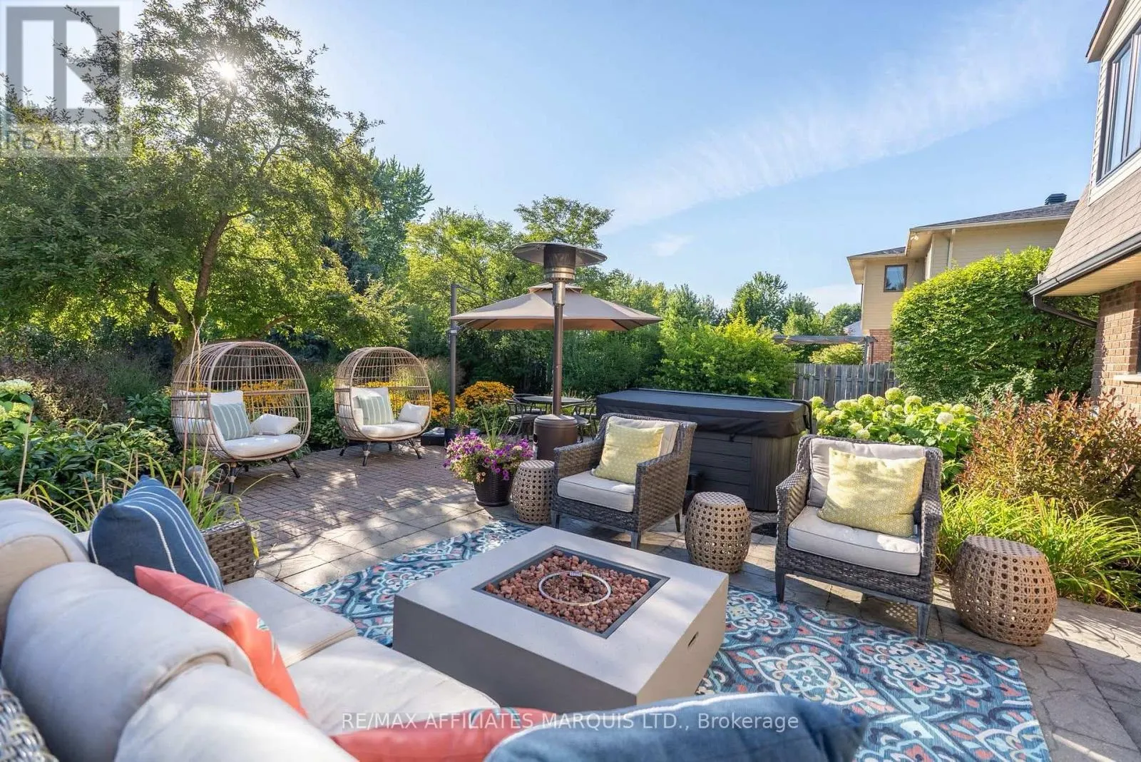 1733 BLAKELY DRIVE